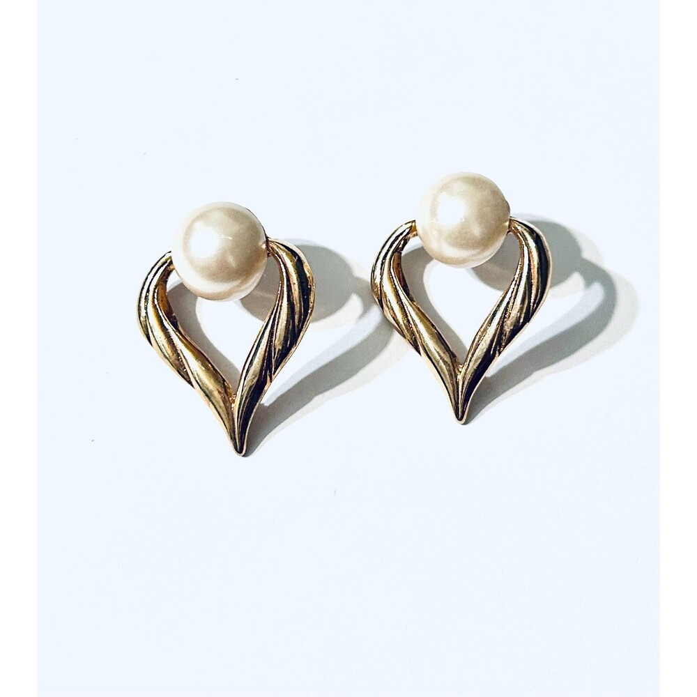 Vintage Gold Tone and Faux Pearl Earrings